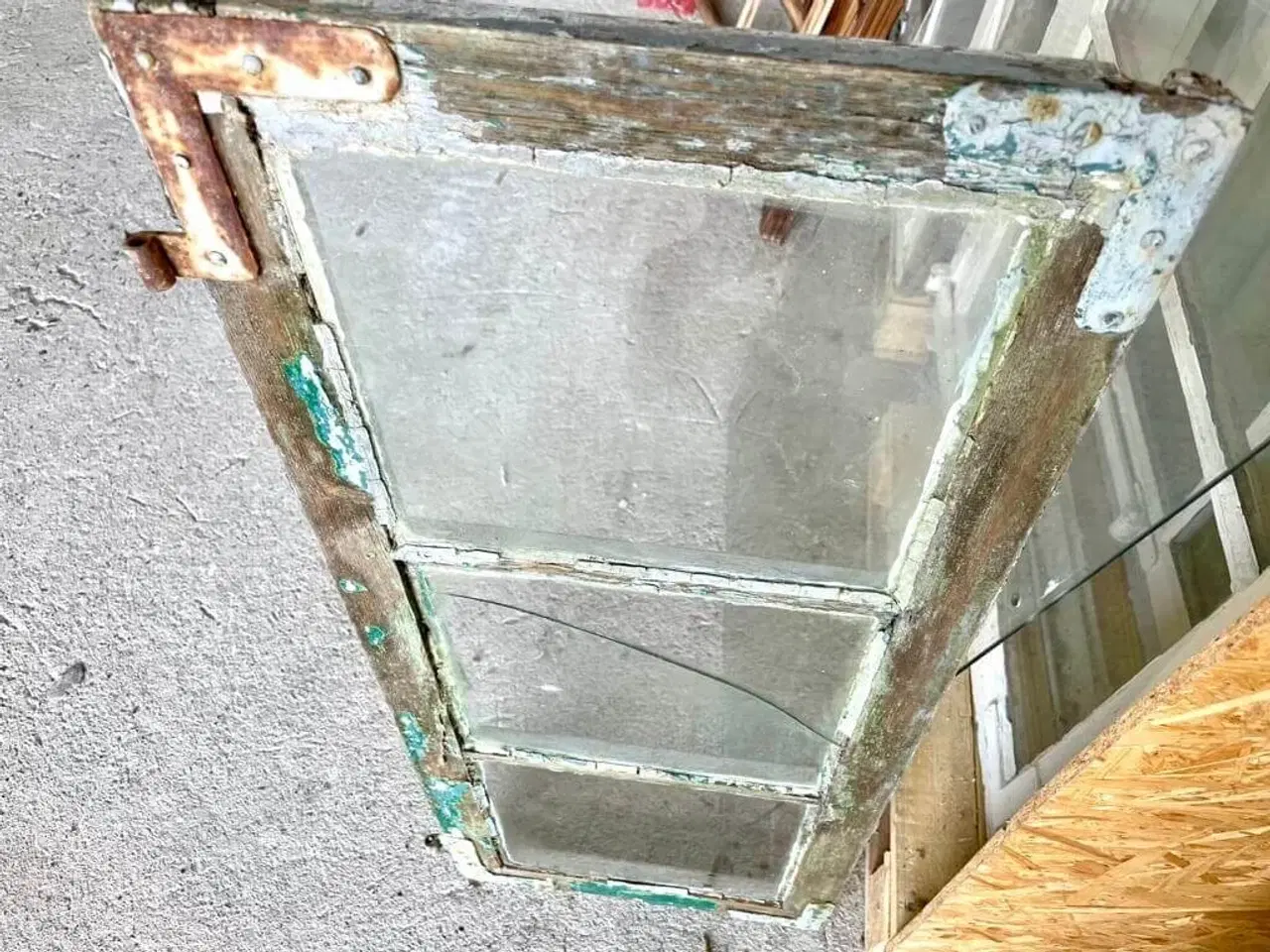 Billede 3 - Antik 3-ruders vinduesramme til istandsættelse