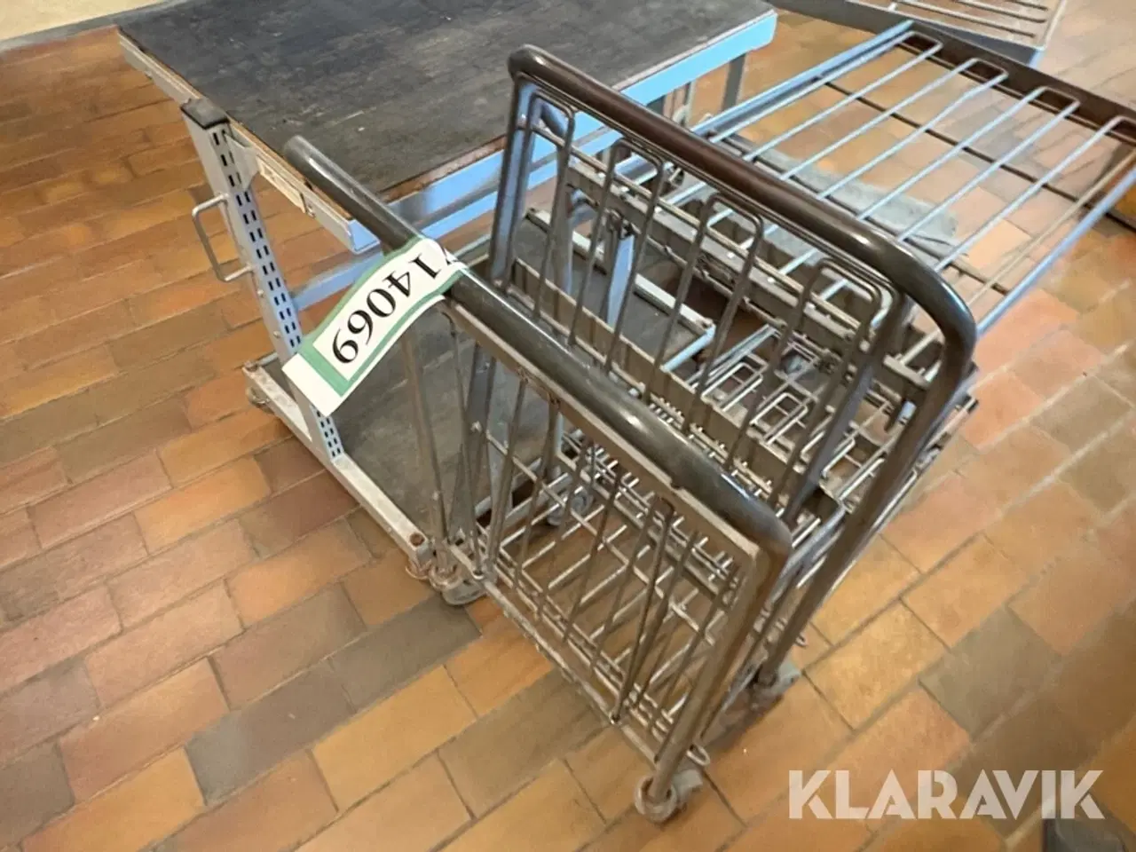 Billede 7 - Vogne 3 styk. og rullebord