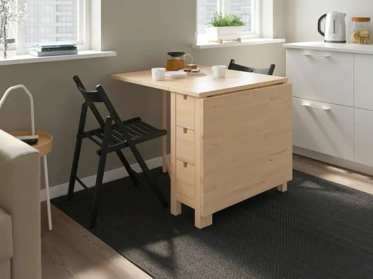 Billede 3 - Spisebord/Klapbord fra IKEA med skuffer.