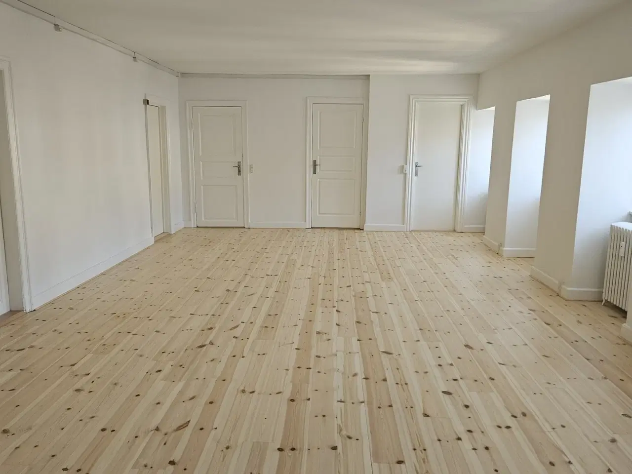 Billede 2 - Latinerkvarteret. Lyst kontorlokale i Storkøbenhavn. tæt på offentlig transport.