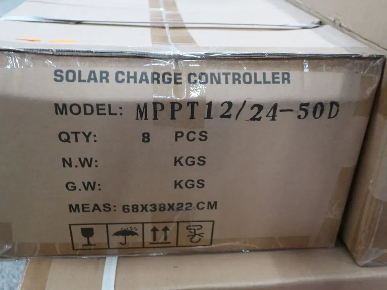Billede 1 - 8 stk. chargecontroller GREEN ENERGY MPPT12/24-50D