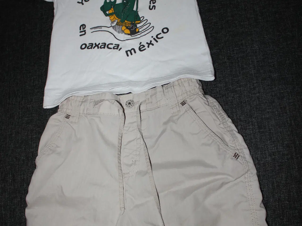Billede 1 - Shorts og t-shirt, Blandede, str. 86/92