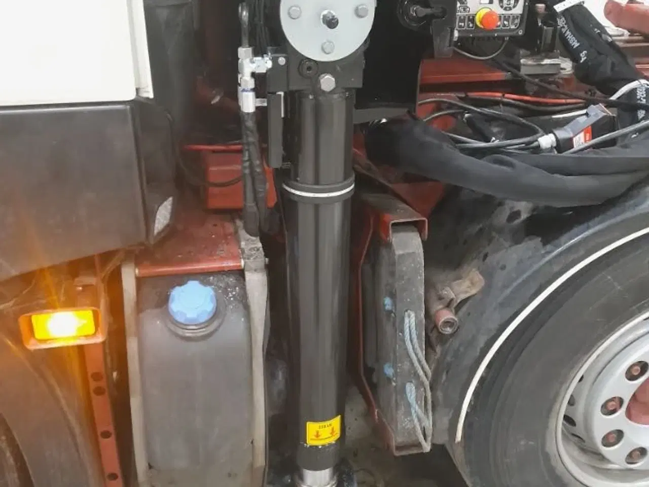 Billede 7 - Volvo fm500 med kran og hejs