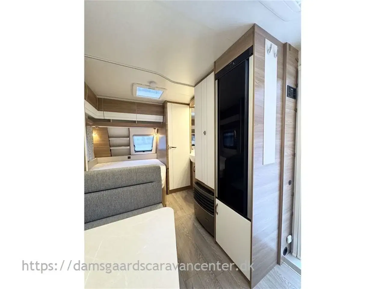 Billede 11 - 2023 - Hobby De Luxe 400 SFE   Franskseng-Gulvtemp.-Mover-Telt