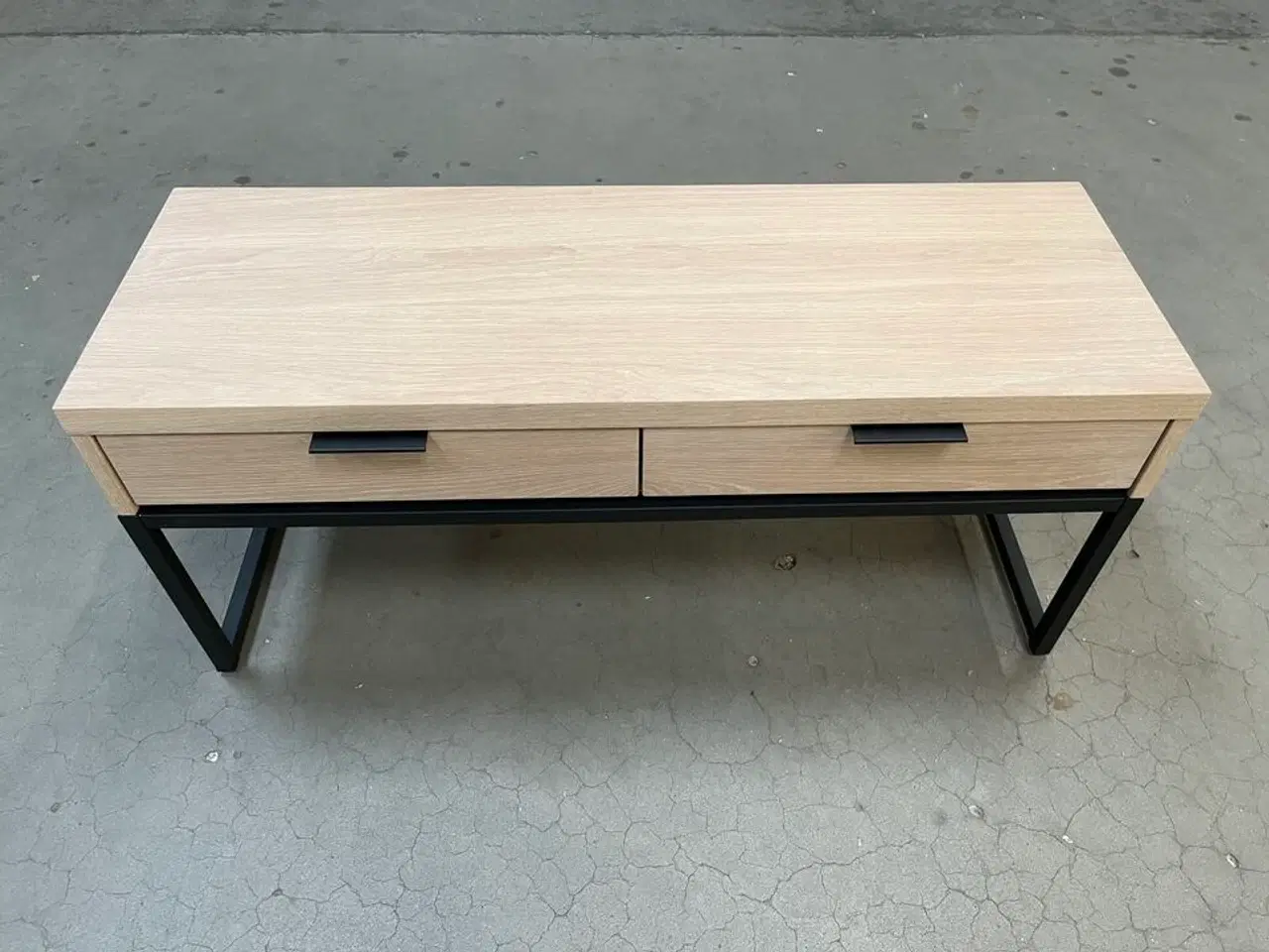 Billede 2 - TV bænk Hvidolieret egefiner. 100x35 cm
