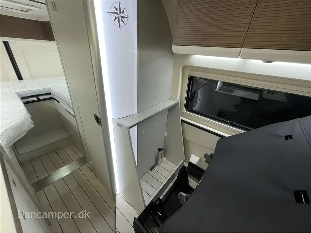 Billede 12 - 2025 - Westfalia Columbus 600 E   MESSEPRIS kr. 999.900,- SPAR kr. 90.000,- Ny 2025 kort model. 140 HK, 8-trins automatgear, adaptiv fartpilot, langsgående soveplads 198/177 * 197