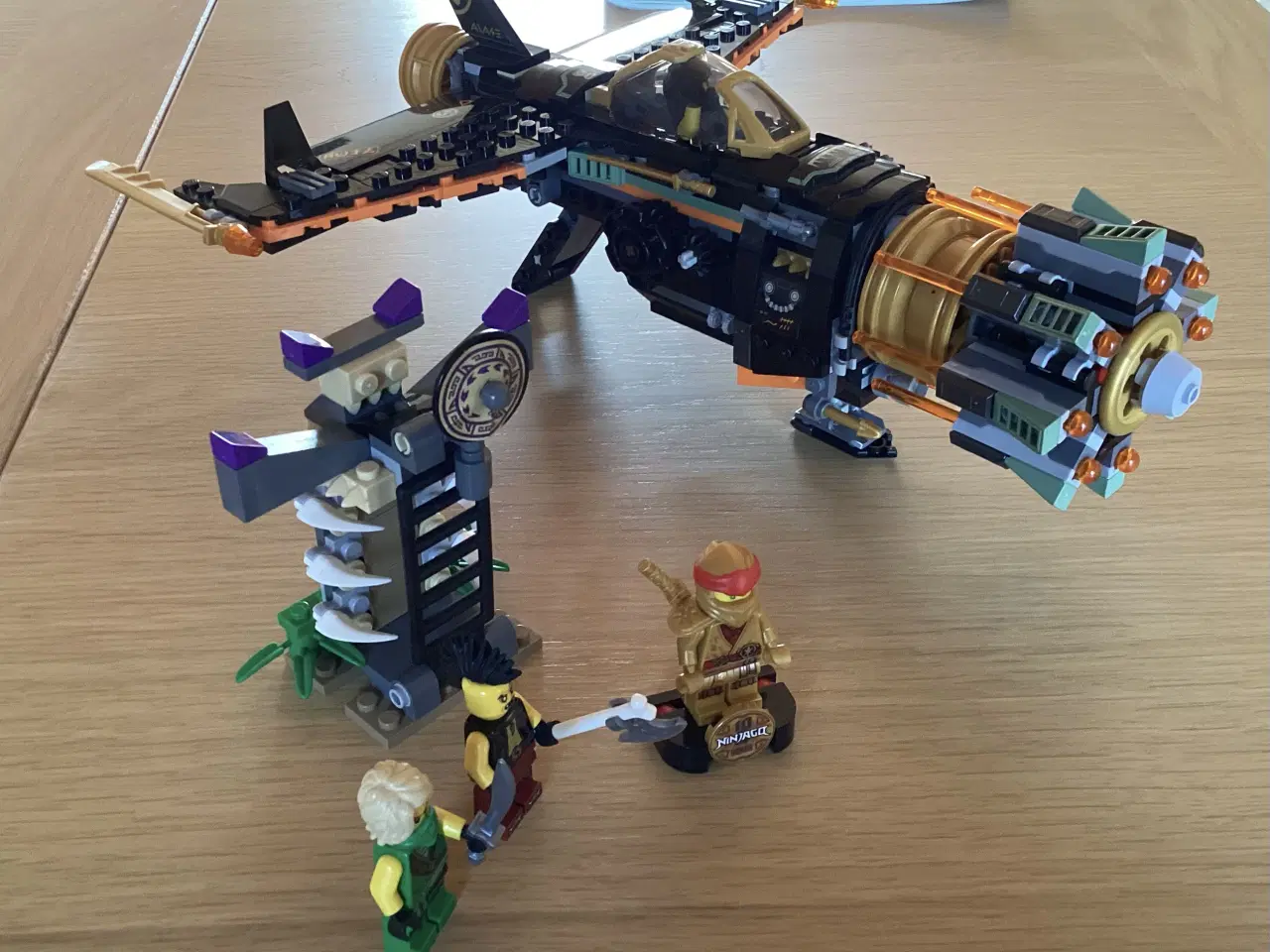 Billede 2 - Ninjago Klippeknuser Lego nr. 71736