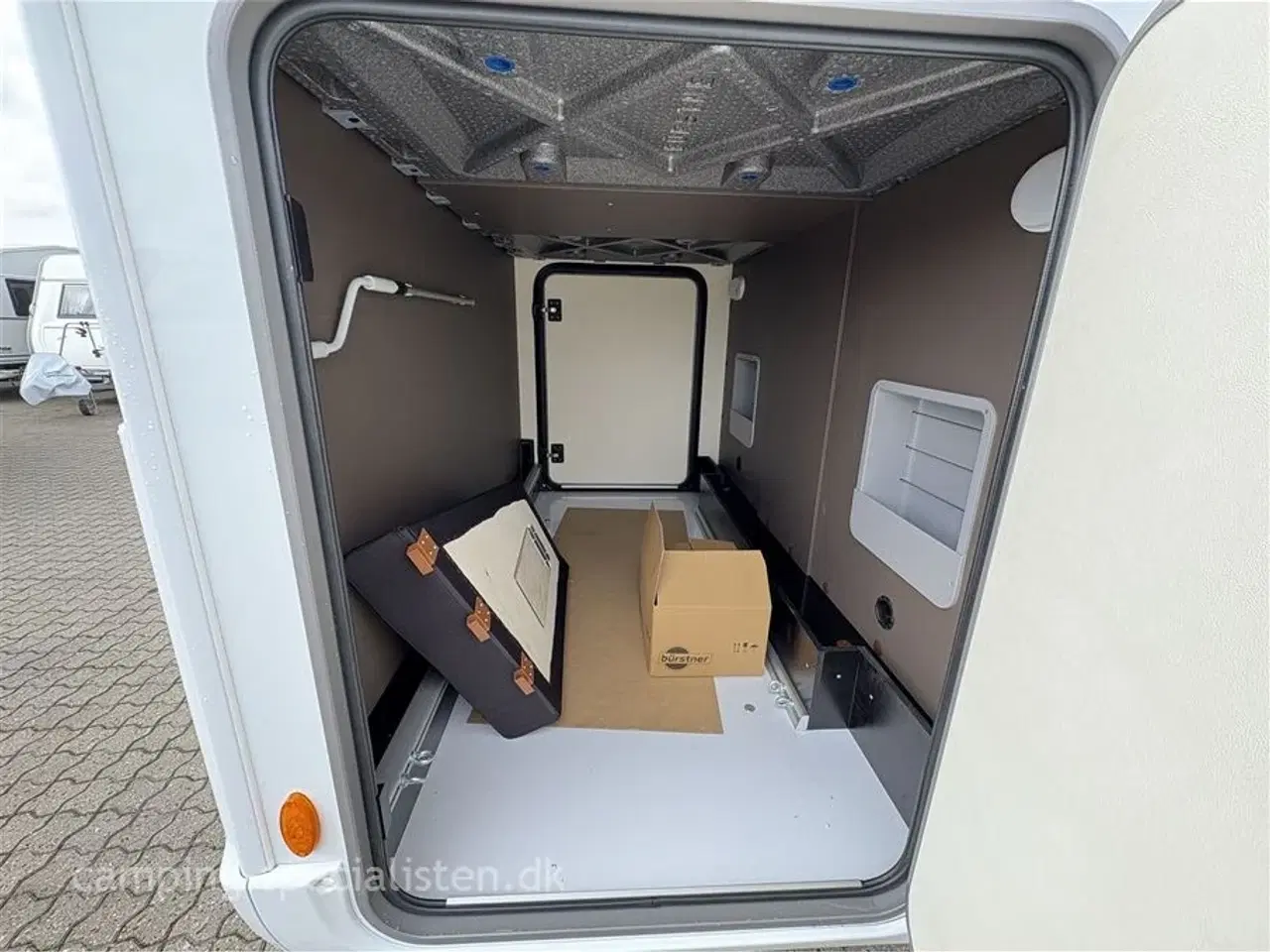 Billede 18 - 2026 - Bürstner B66 TD 690   NYHED! Bürstner B66 TD 690 2026 kampagnemodel - Kan ses nu hos Camping-Specialisten.dk