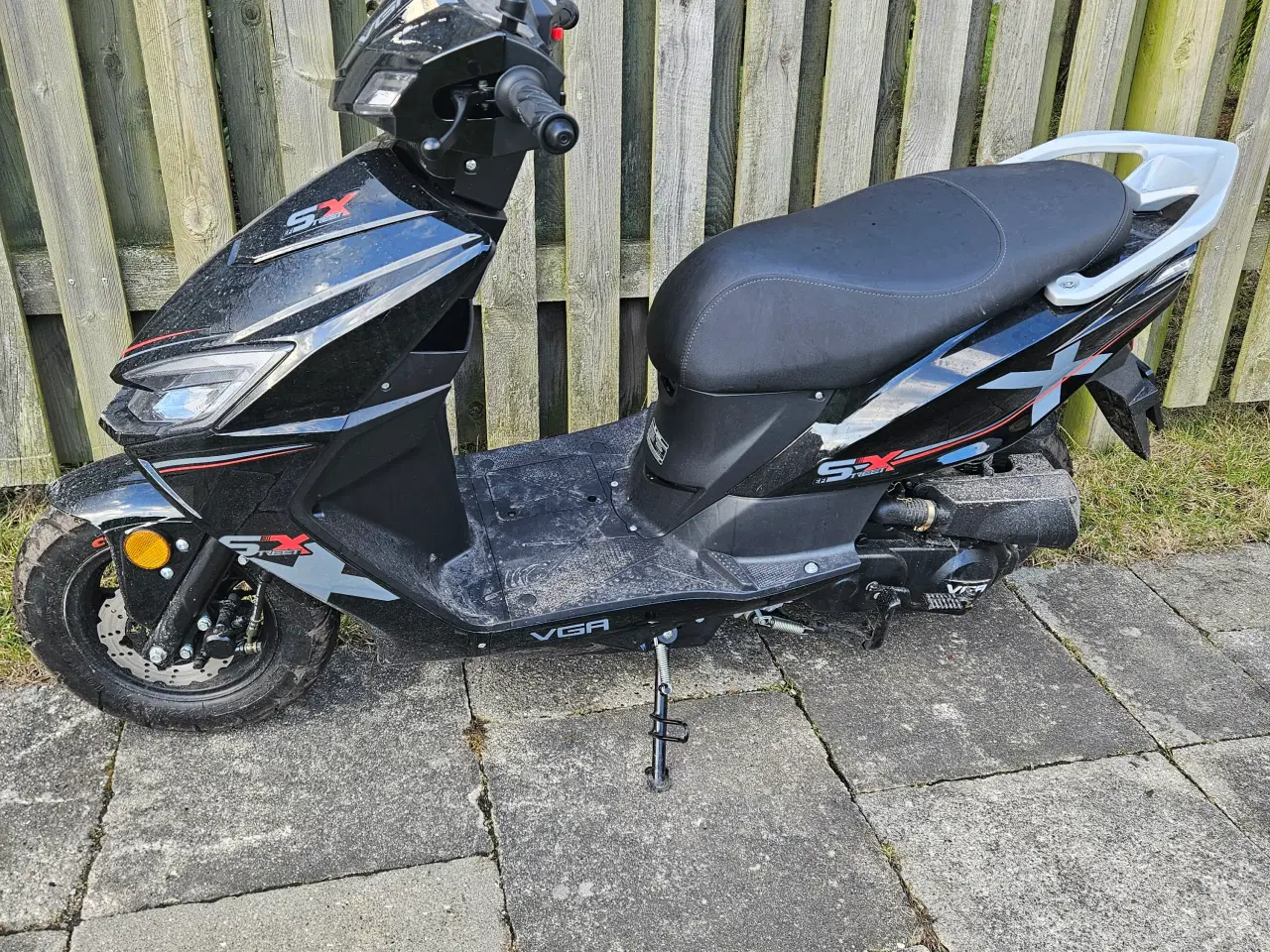 Billede 1 - Næsten ny scooter