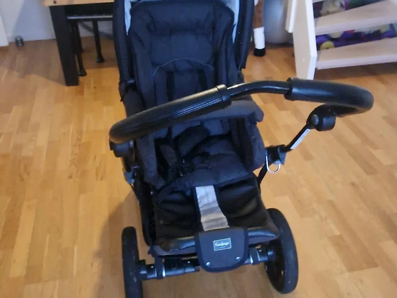 Billede 5 - Flot Emmaljuna klapvogn sælges