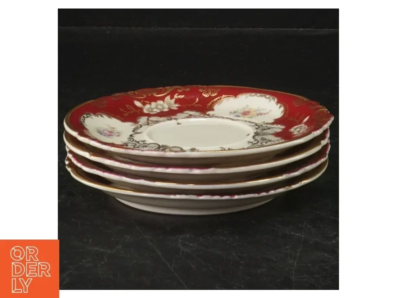 Billede 1 - Dekorative porcelænstallerkener 4 stk (str. Ø. 13 cm. 4 styk)