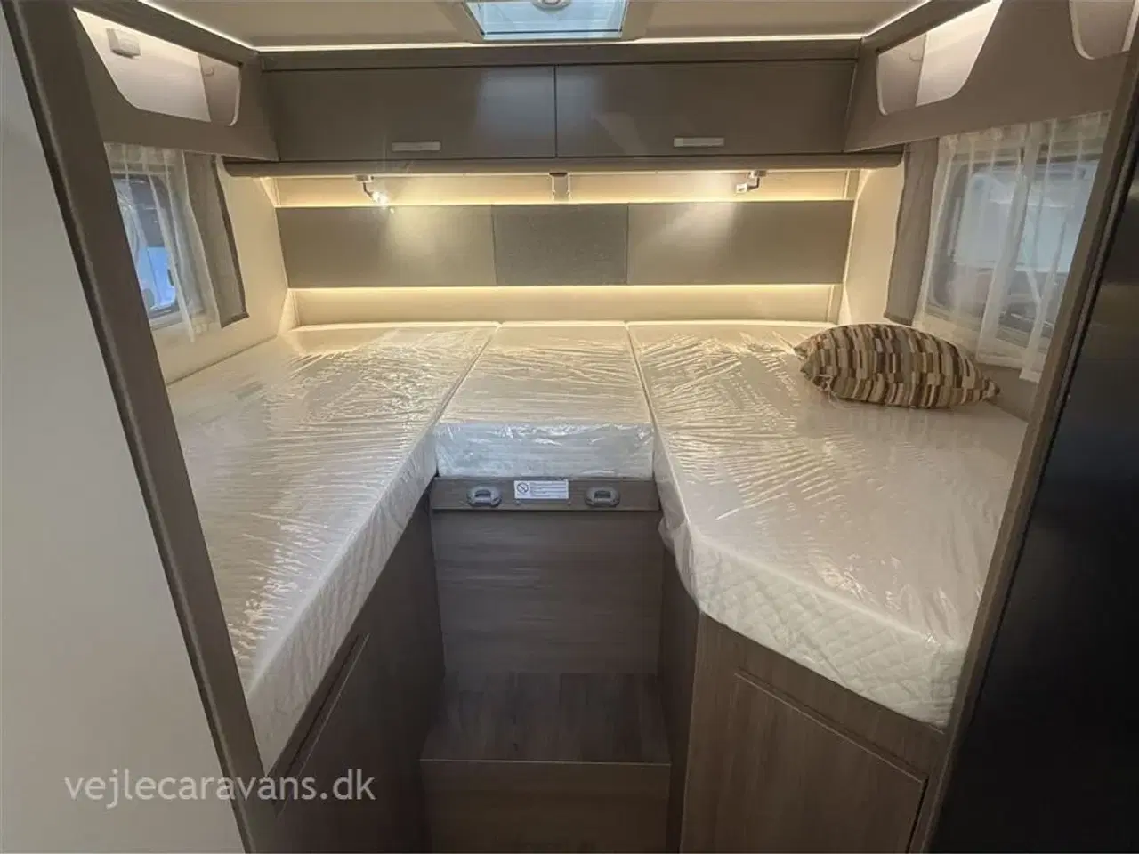 Billede 12 - 2026 - Carado T 328 Pro+