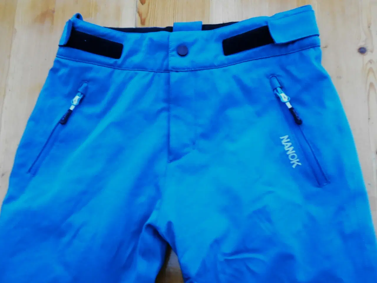 Billede 3 - Skibukser NYE Nanok str.12 år