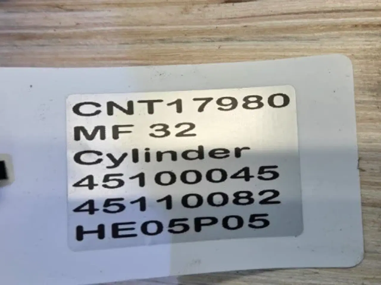 Billede 12 - Massey Ferguson 32 Cylinder 45100045