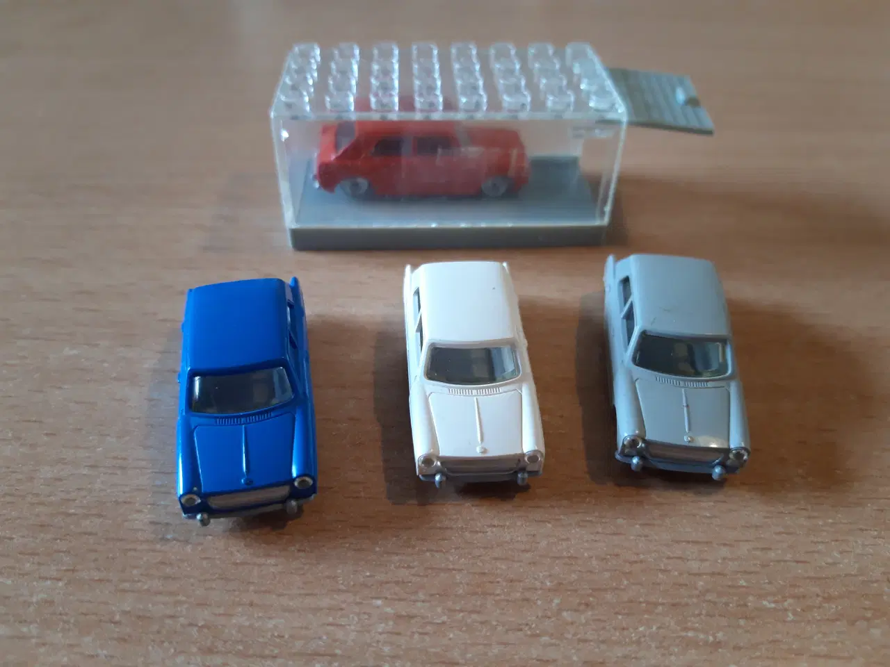 Billede 2 - Lego garage med biler