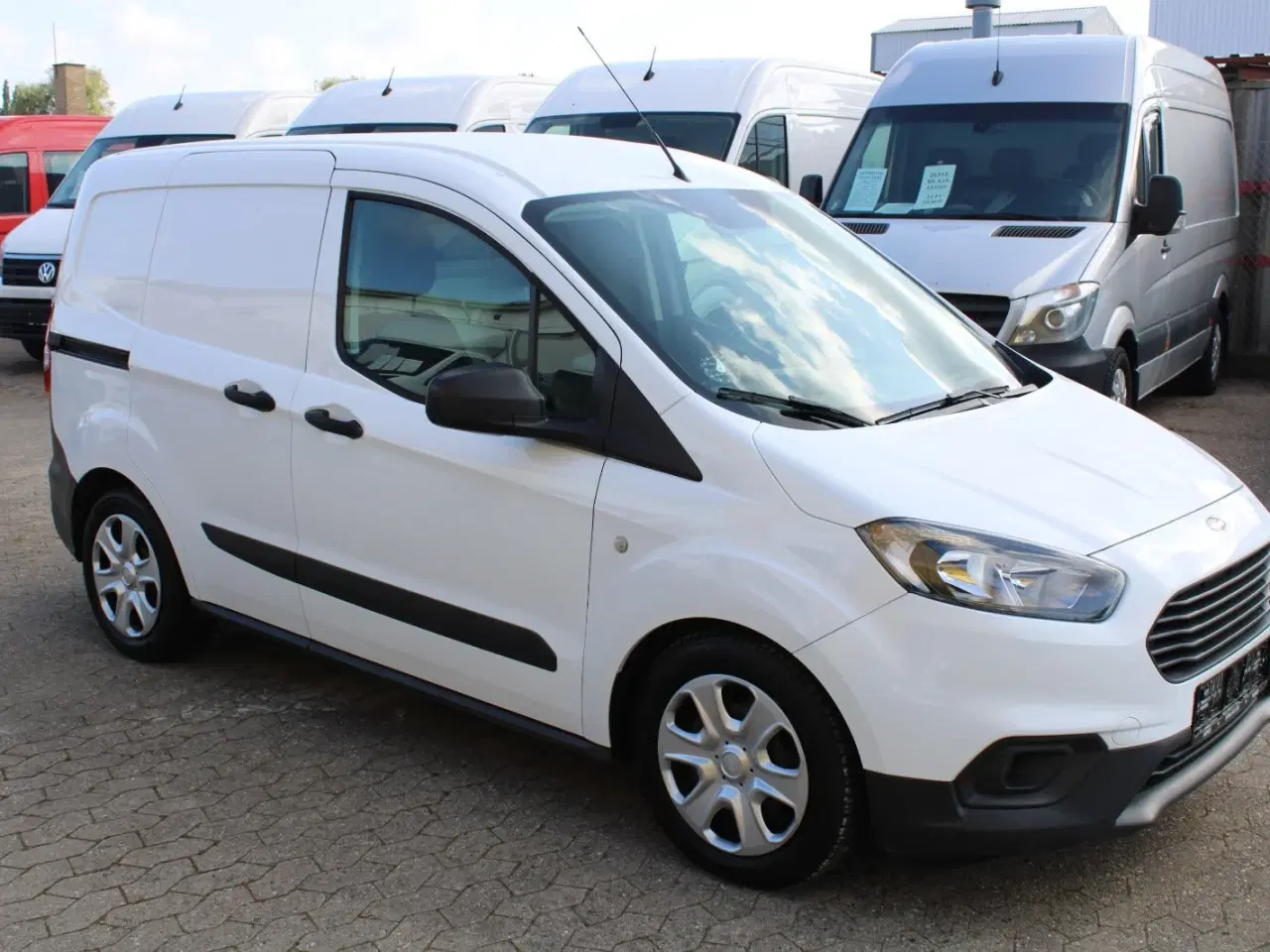 Billede 2 - Ford Transit Courier 1,5 TDCi 100 Trend