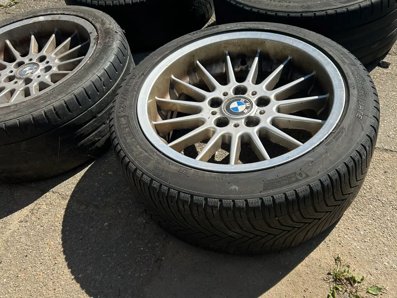 Billede 3 - BMW E39 Originale 17" alufælge, 4stk med dæk