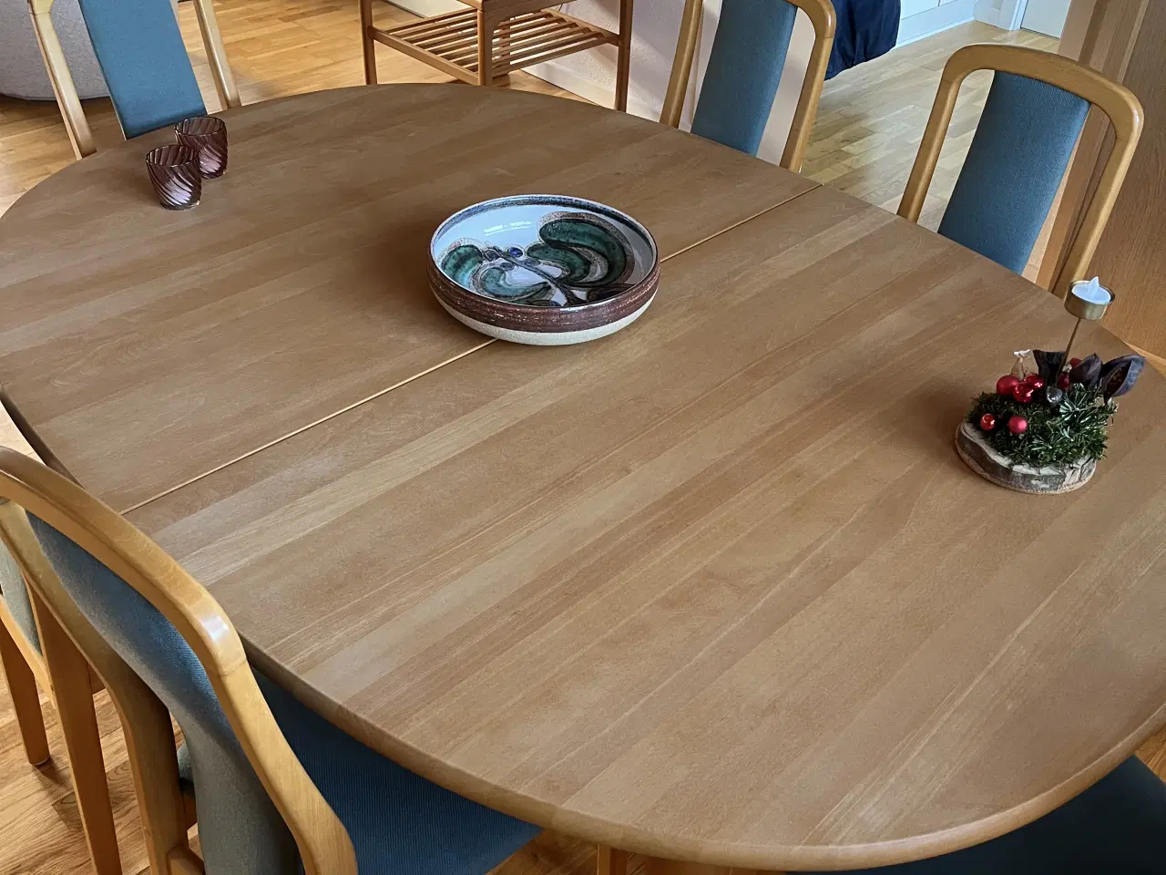 Billede 2 - Spisebord med 6 stole