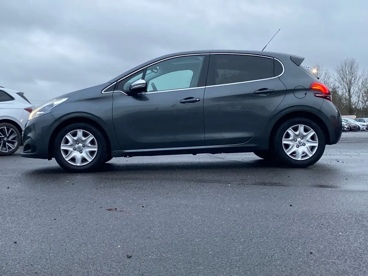 Billede 5 - Peugeot 208 1,6 BlueHDi Desire Sky 100HK 5d