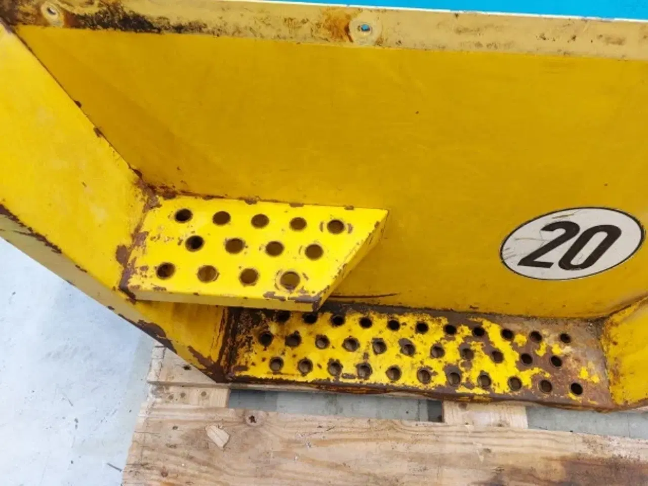 Billede 16 - Kramer 712 Hjulskærm R. 1633000910