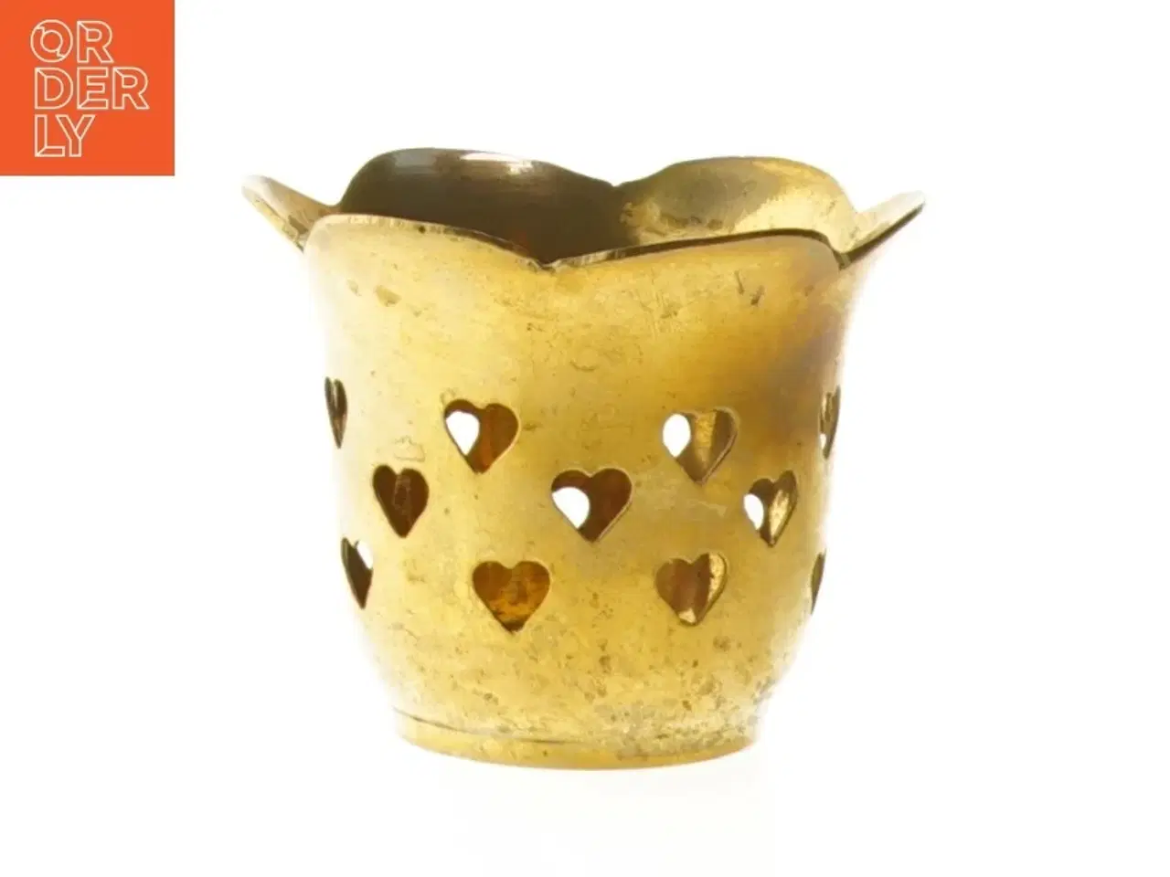 Billede 2 - Guldfarvet lysestage med hjerteudskæringer (str. Ø 8,5x7 cm)
