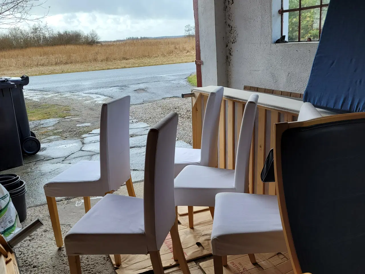 Billede 1 - Hvide IKEA spisestuestole