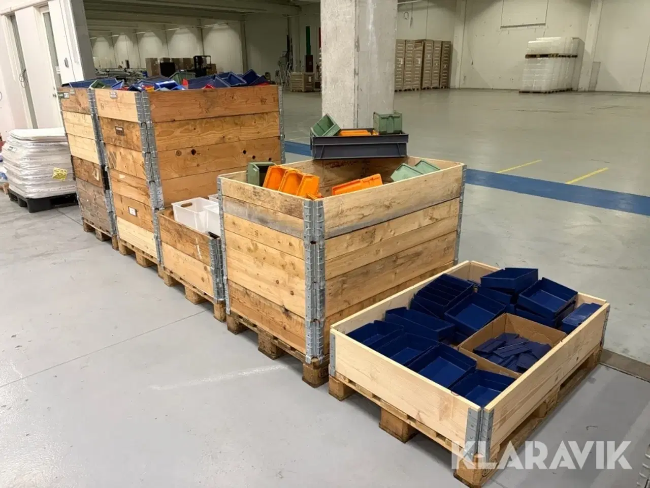 Billede 1 - Stort lot plastik kasser til opbevaring 5 paller