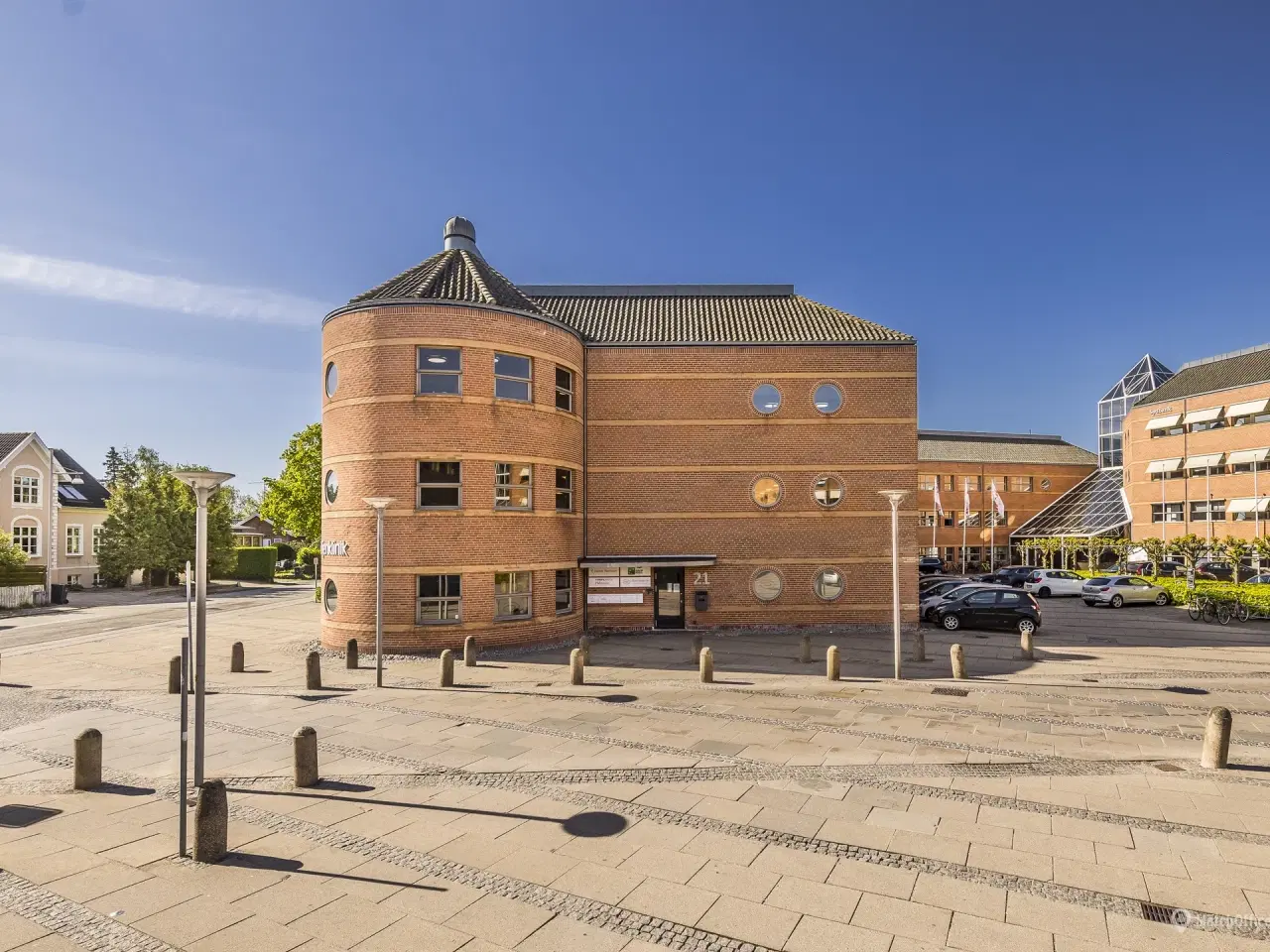 Billede 11 - 819 m² kontor med plads til 44 arbejdspladser, nem tilgængelighed og parkering.