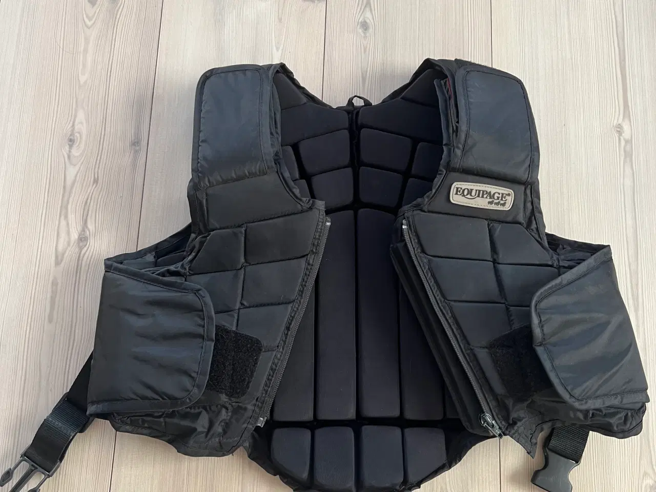 Billede 2 - Sikkerhedsvest, Ridevest, Springvest fra Equipage