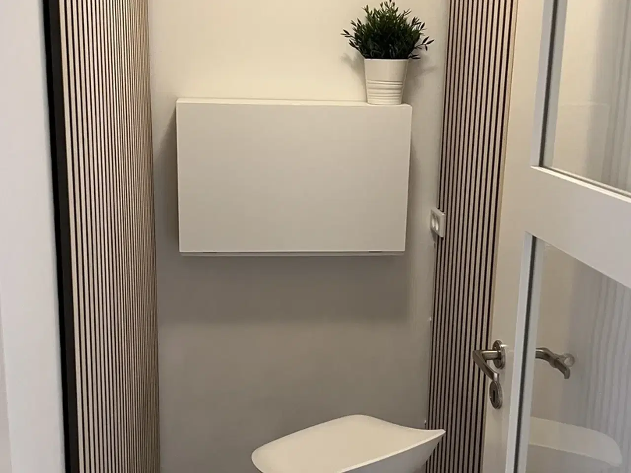 Billede 10 - Nyistandsat. fuldt møbleret kontor i historisk ejendom – centralt og roligt beliggende i København