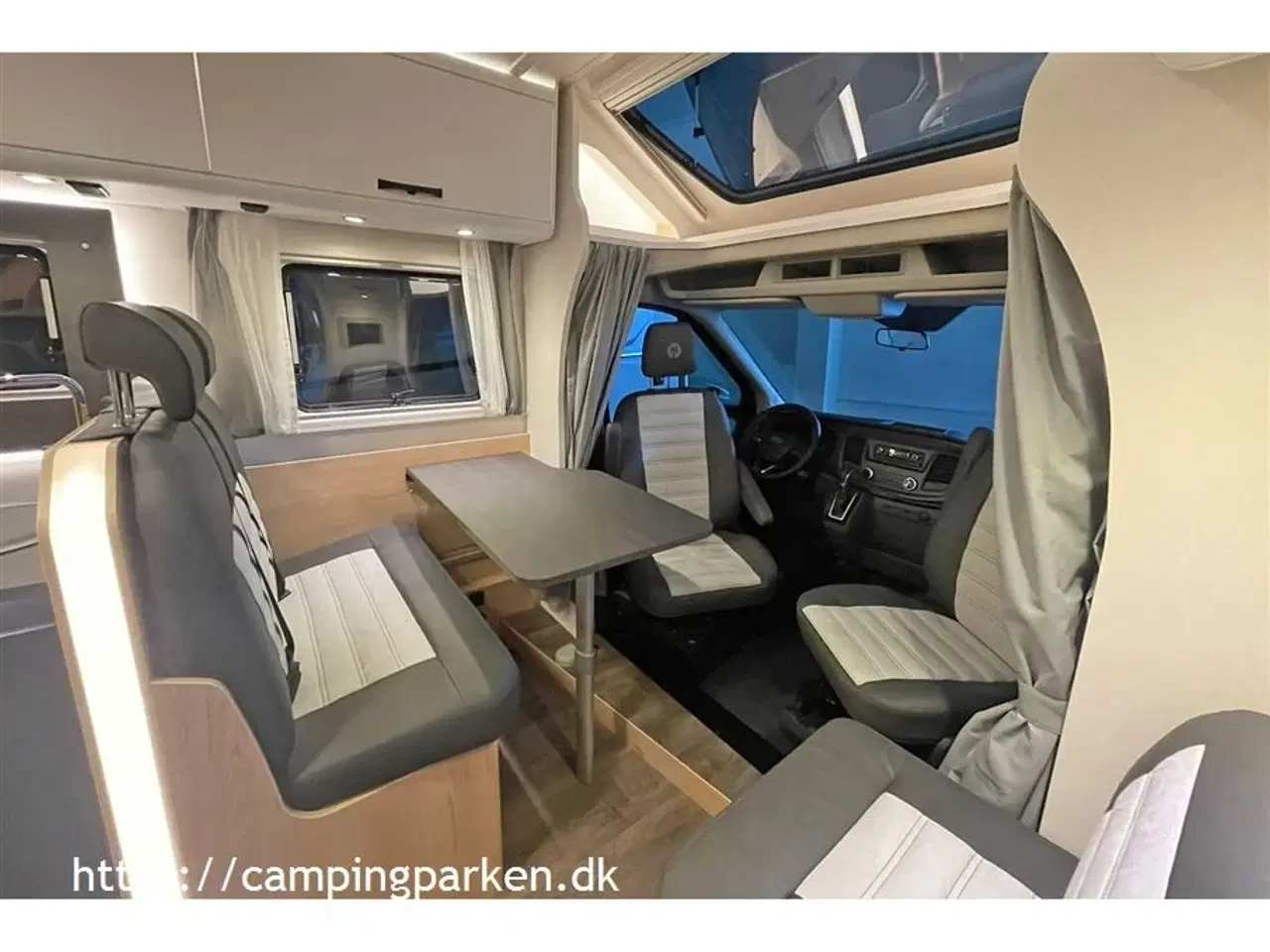 Billede 4 - 2024 - SunLight T 690L Adv. Edition aut. Sunlight autocamper med meget udstyr, automatgear og få kilometer