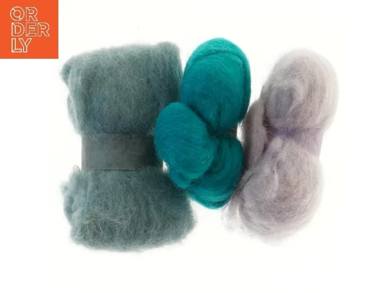 Billede 1 - Bunter med farvet uld (str. 13 cm)