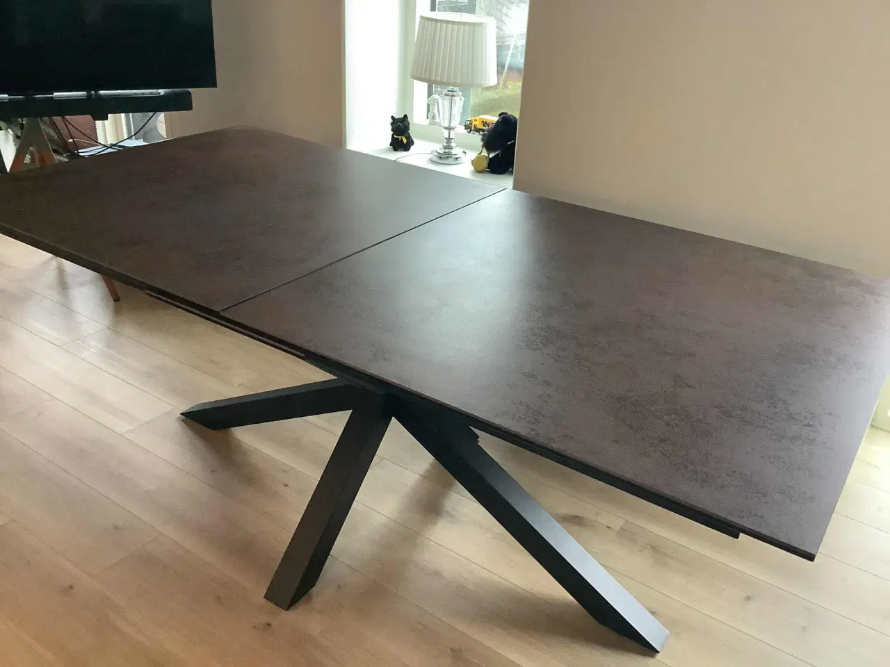 Billede 2 - Kobberlook bord, med indbygget udtræk