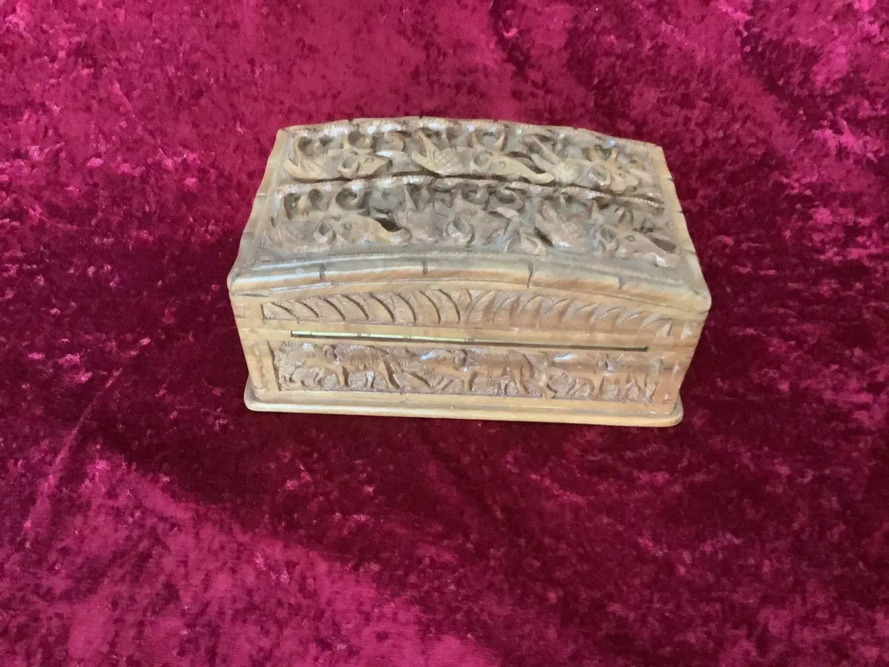 Billede 5 - Håndlavet smykkeskrin træ med udskæringer af elefa