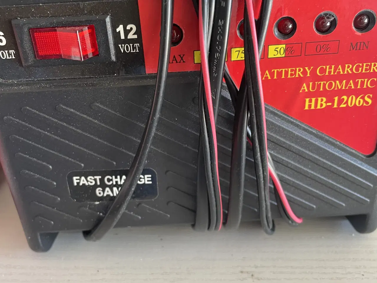 Billede 1 - Batteri lader 6/12 volt