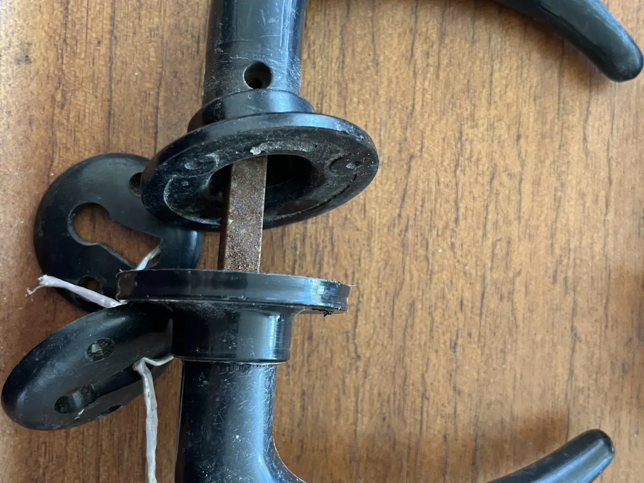 Billede 6 - Dørhåndtag/dørgreb- ældre i hård plast