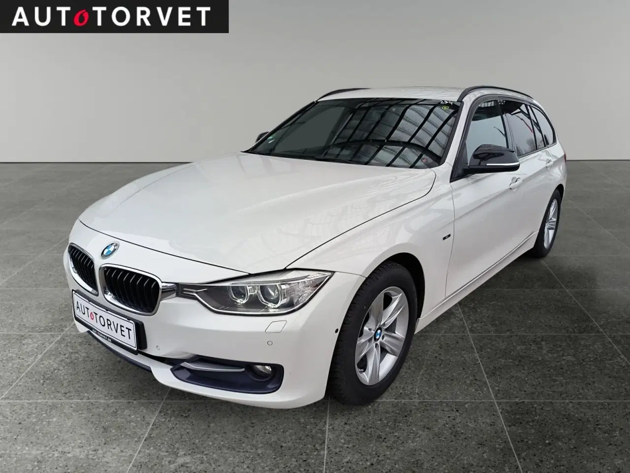 Billede 1 - BMW 320d 2,0 Touring Sport Line aut.