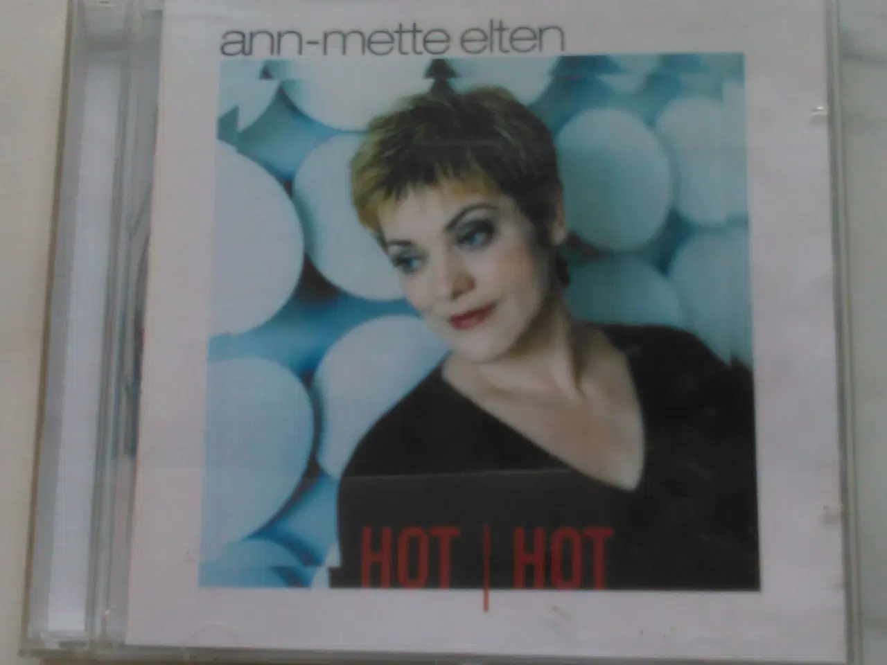 Billede 1 - Ann-Mette Elten: Hot Hot (2000. 