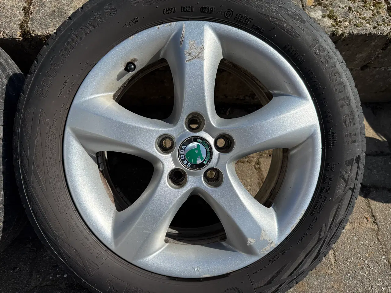 Billede 9 - Originale Skoda 15’ alufælge med Continental dæk