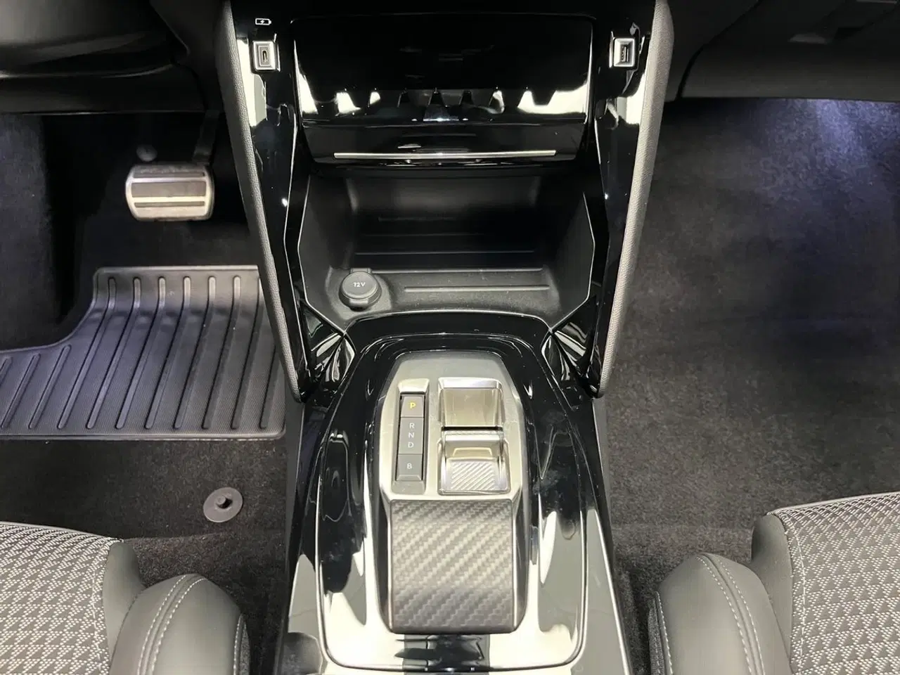 Billede 18 - Peugeot e-2008 50 GT