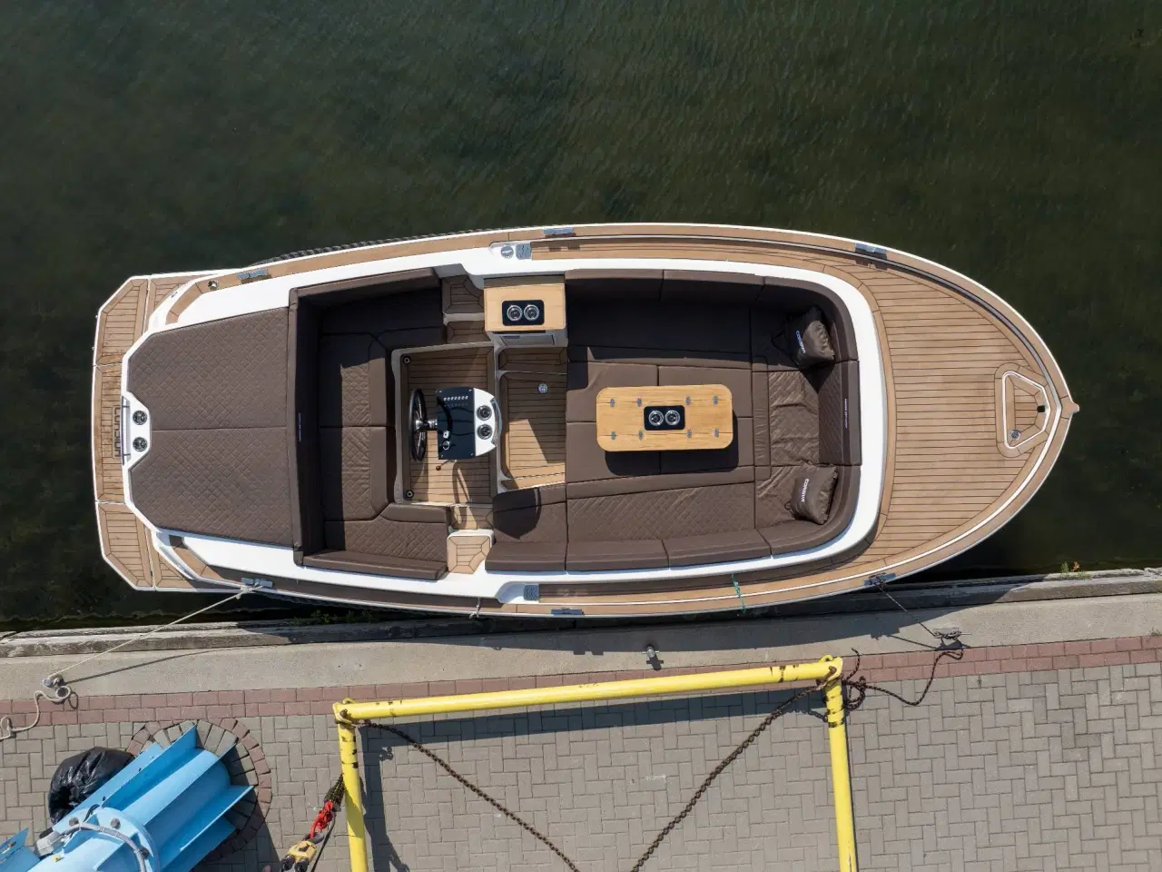 Billede 64 - Corsiva 800 Tender - 40 HK Yamaha/Udstyr