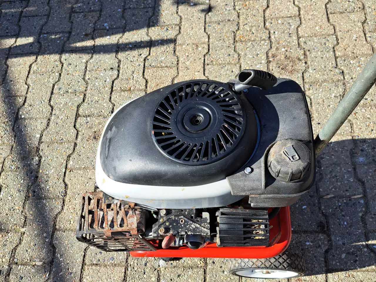 Billede 4 - Nødgenerator. 