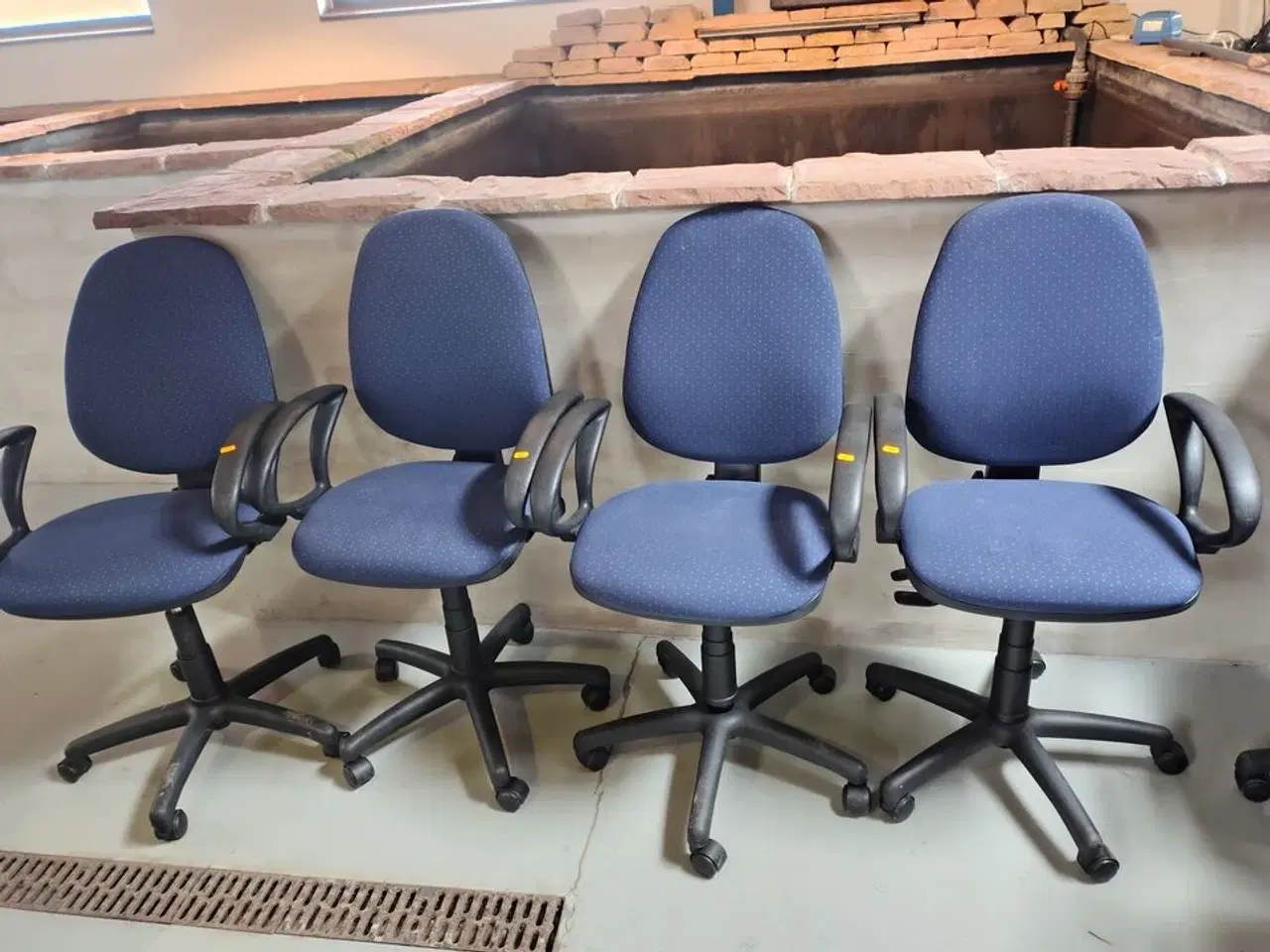 Billede 1 - Fire kontorstole