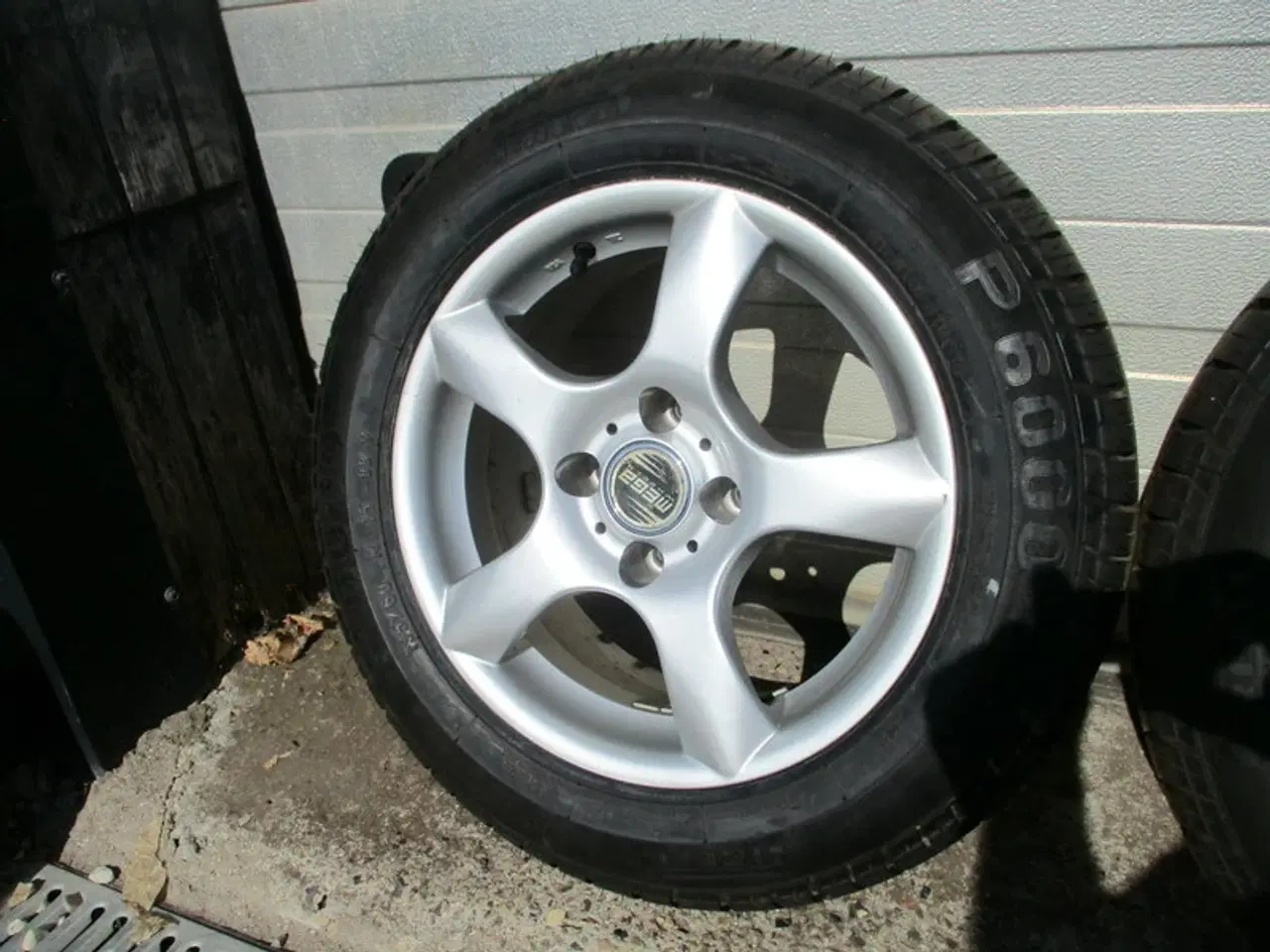 Billede 2 - 15" Mega 4x108 ET15 195/65/15" Pirelli sommerdæk