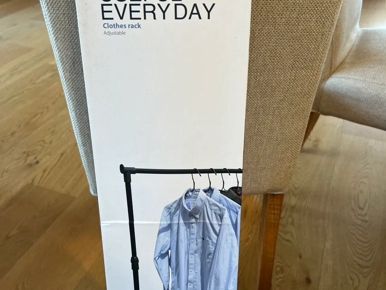 Billede 1 - Justerbart Tøjstativ Mål: 81 x 42 x 1o0 x 170