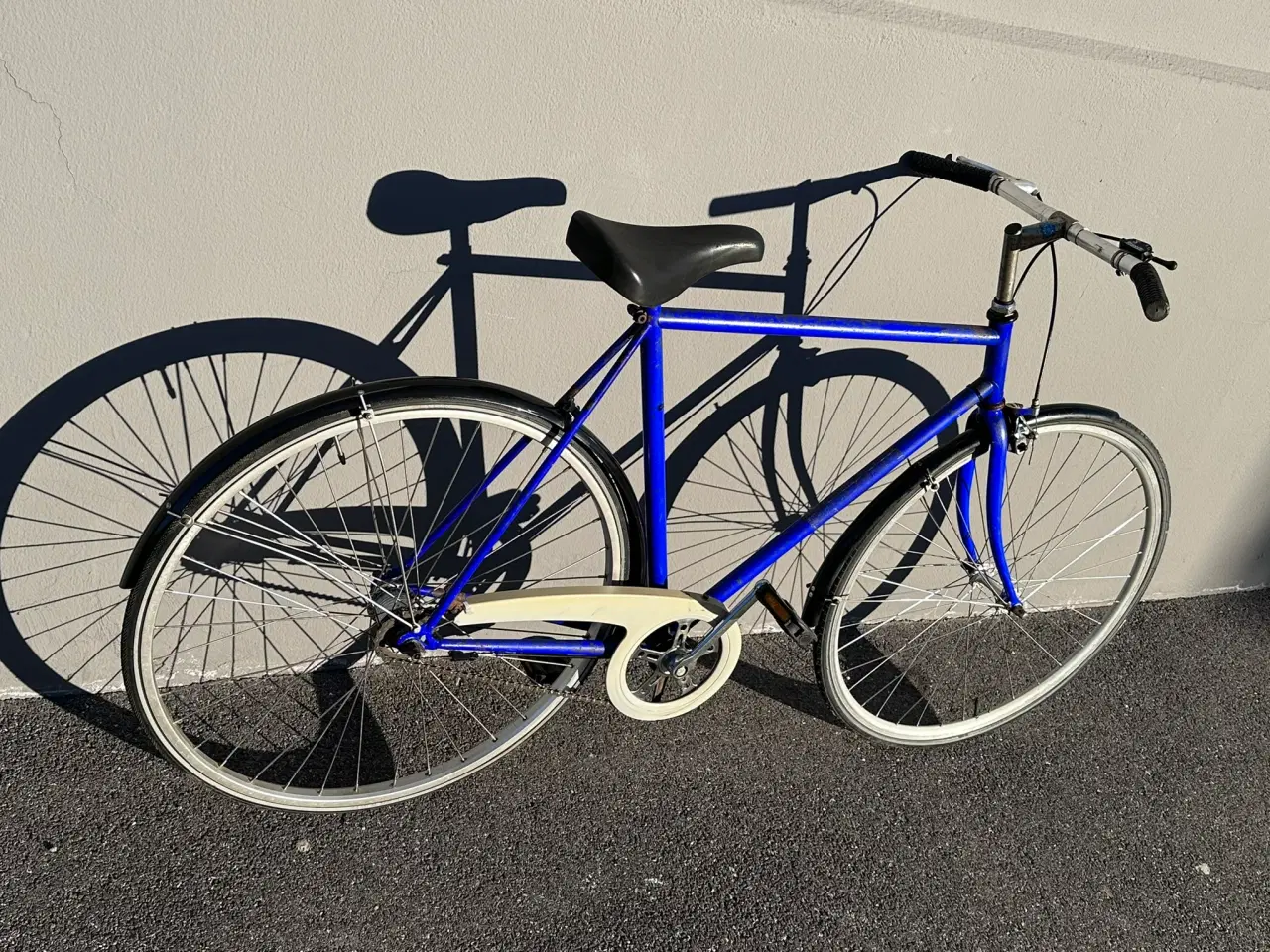 Billede 3 - Mørkeblå MBK herrecykel – retro klassiker med 3 ge