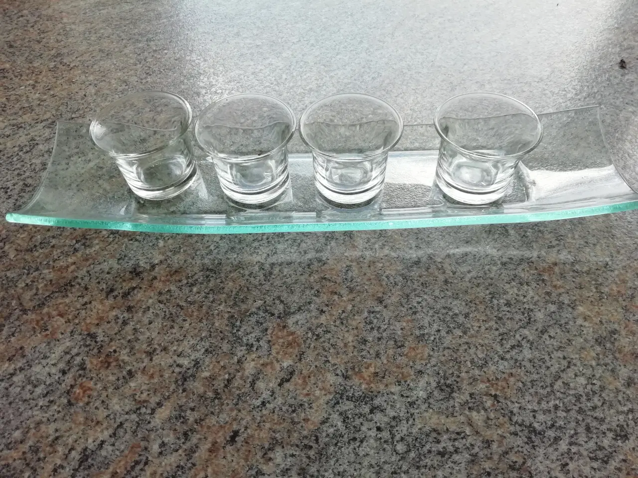 Billede 2 - glasfad med 7 glas