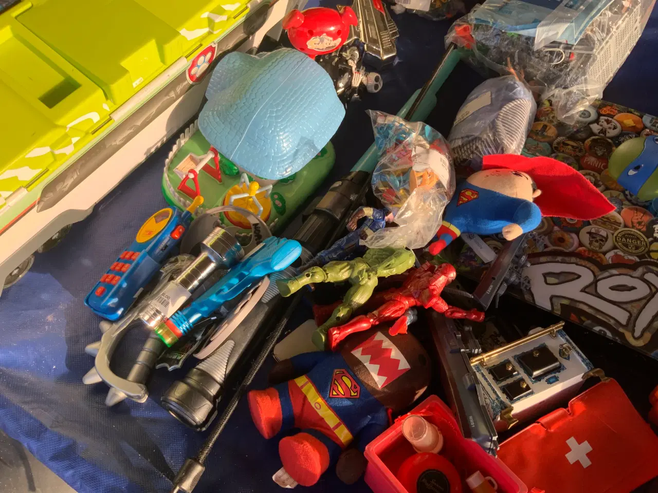 Billede 6 - Flyttekasse fyldt med legetøj