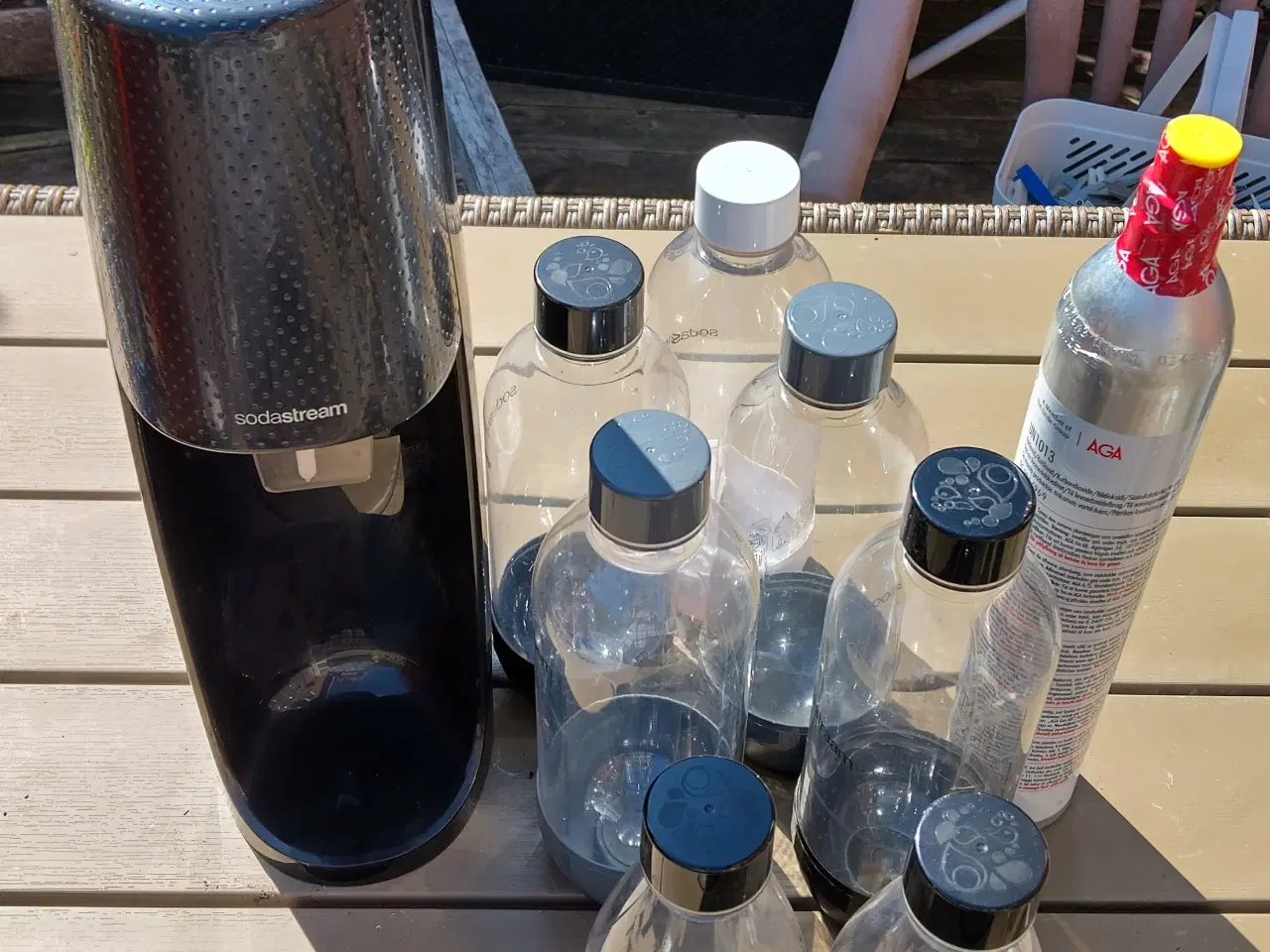 Billede 1 - Sodastream Inkl. patron og 8 flasker