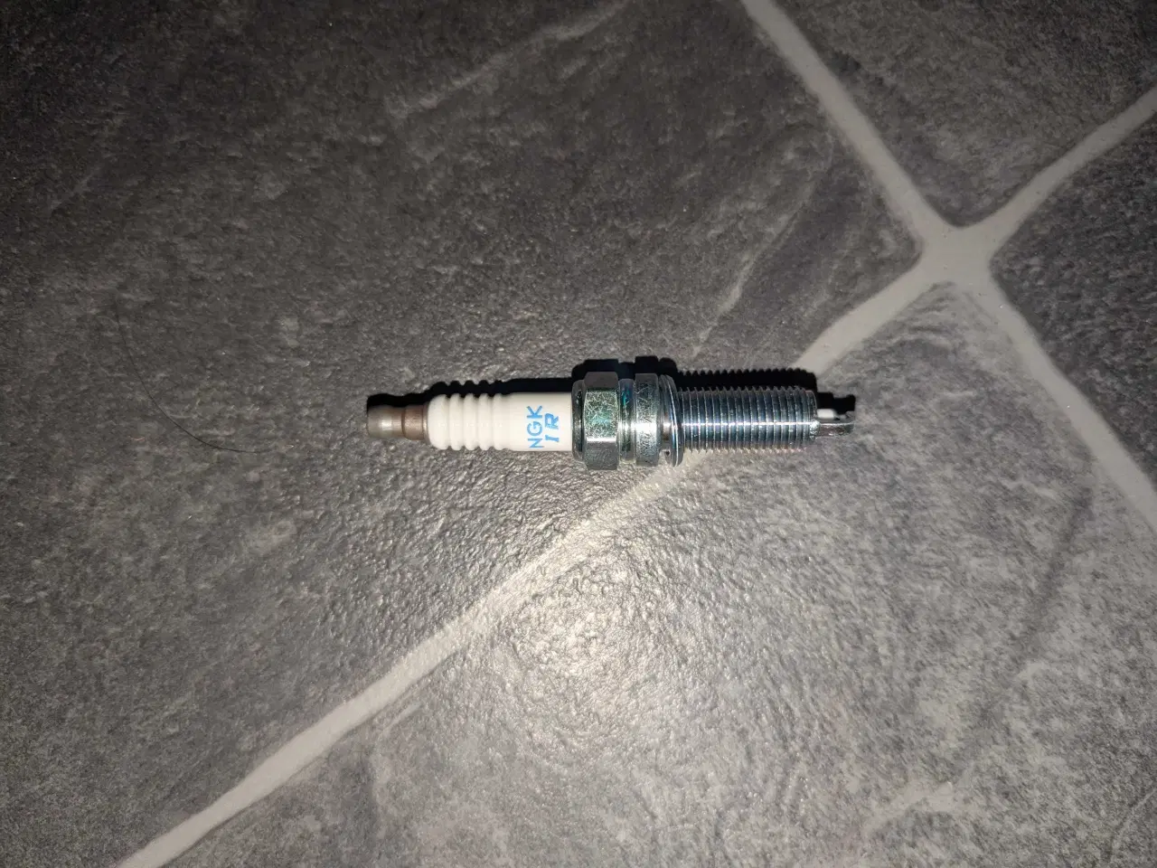 Billede 2 - Peugeot 208 3xngk tændrør 